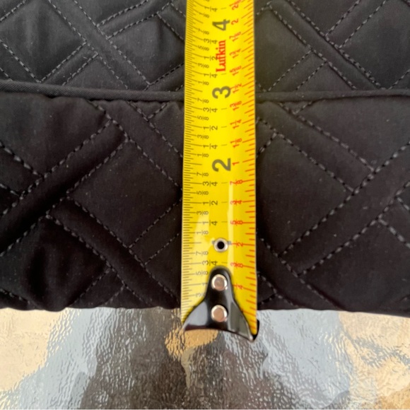 NWOT Vera Bradley Large Black Ruffle Cosmetic Travel Makeup Case - Picture 9 of 9